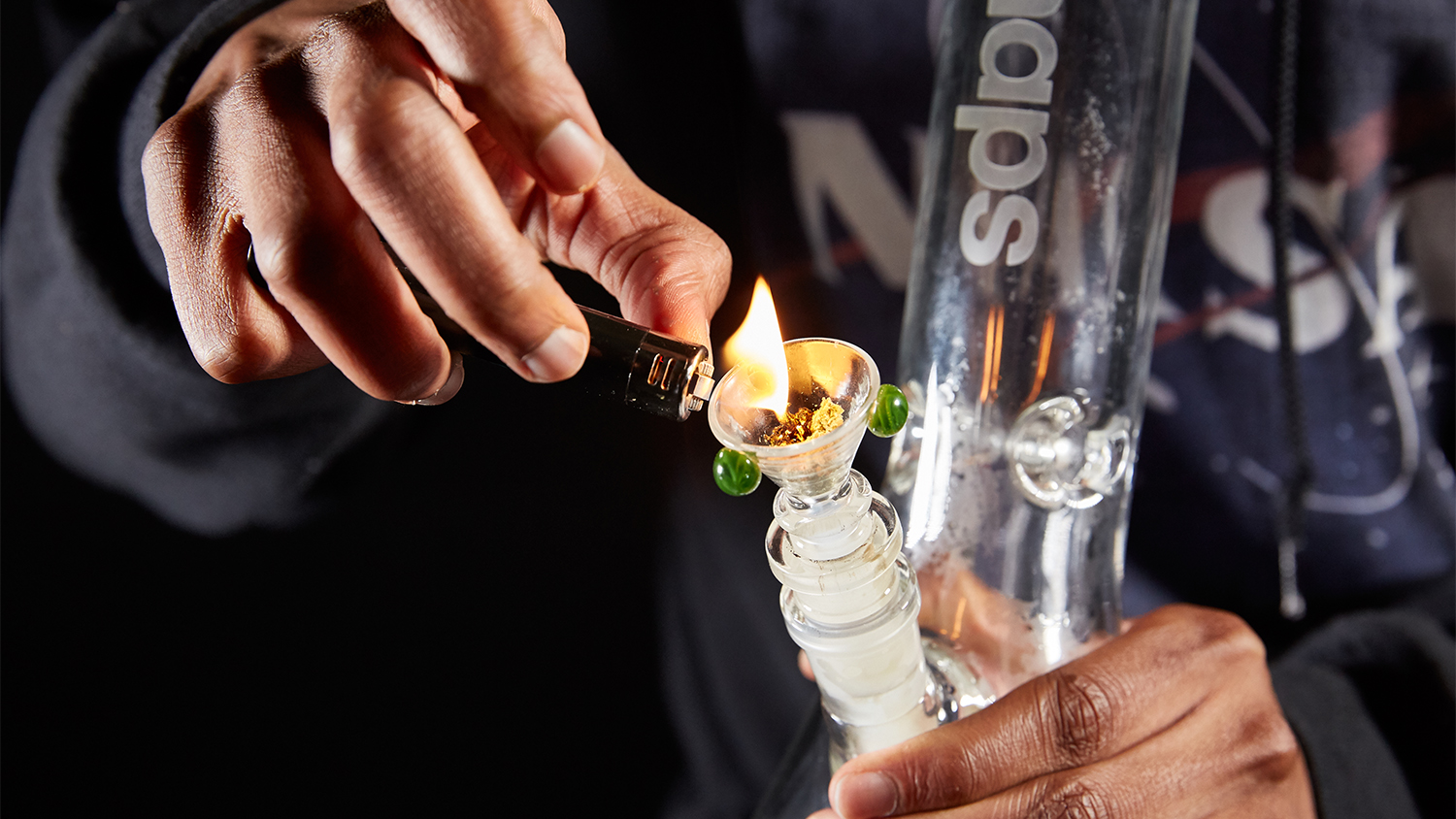 Bong And Its Effects. Know All About It.